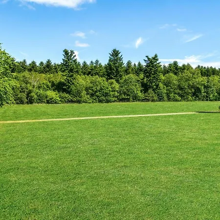 1 Bedroom Lovely In *